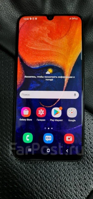 Samsung Galaxy A50. �/�, ������, 3G, 4G LTE, Dual-SIM, NFC ����