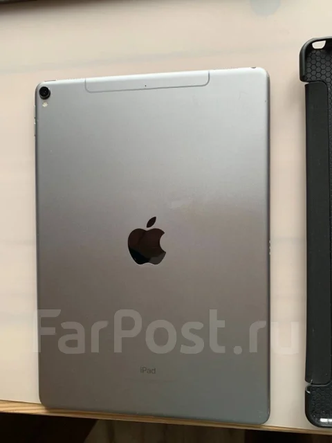 Apple iPad Pro 10.5 ����