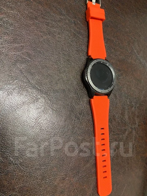 Samsung Gear S3 Classic. GPS, NFC ����