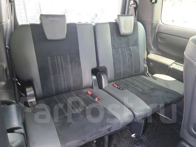 Toyota Esquire. �������, ��������, 1.8 (99��.�.), ������, 9 900����. ��, �/�. ��� ����� �� ������������ ����