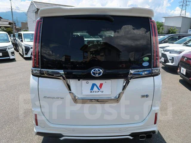 Toyota Esquire. �������, ��������, 1.8 (99��.�.), ������, 9 900����. ��, �/�. ��� ����� �� ������������ ����