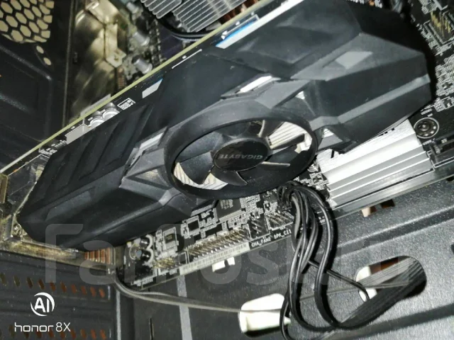 GeForce GTX 1050 ����