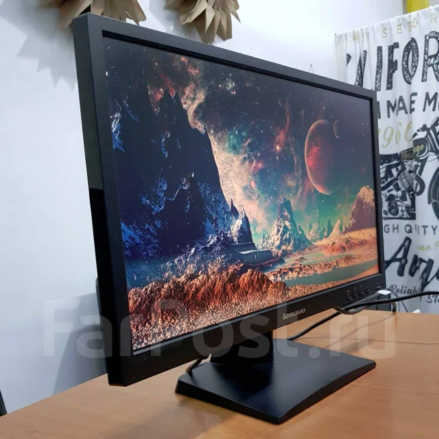 Lenovo. 20" ����