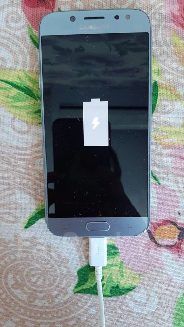 Samsung Galaxy J5 2017. �/� ����