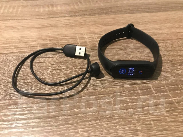 Xiaomi Mi Band 5. GPS, NFC ����