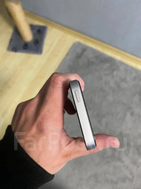 Apple iPhone SE. �/� ����