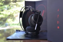 1More Spearhead VR ����