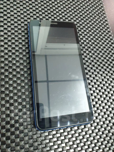 ZTE Blade L8. �/�, ����� ����