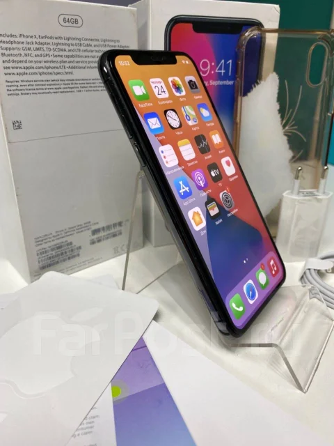Apple iPhone X. �/�, ������, 4G LTE, NFC ����