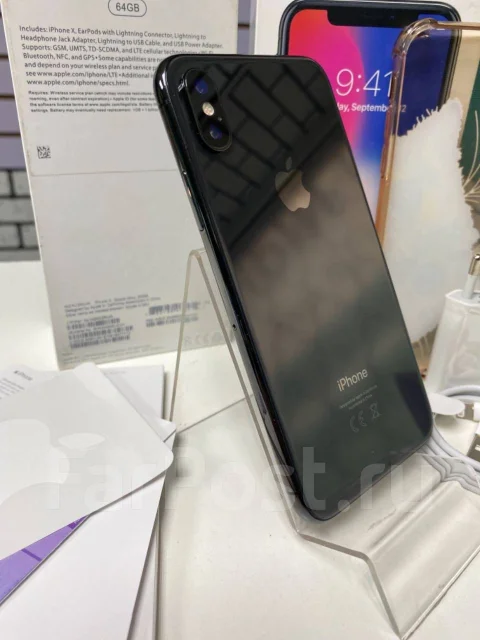 Apple iPhone X. �/�, ������, 4G LTE, NFC ����