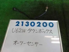 ������ ����������� Mitsubishi Townbox 2003 [MN122427] MN122427 ����