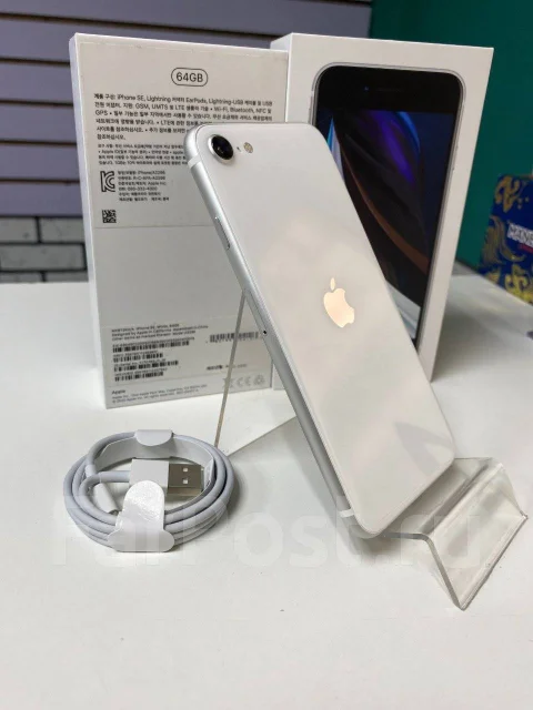 Apple iPhone SE 2020. �/�, �����, 4G LTE, NFC ����