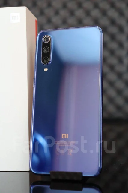 Xiaomi Mi9 SE. �/� ����