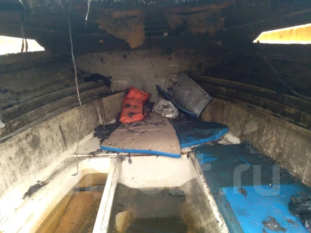 Yamaha F-24. 1998 ���, ����� 7,4��., ��������� ���������, ������ ����