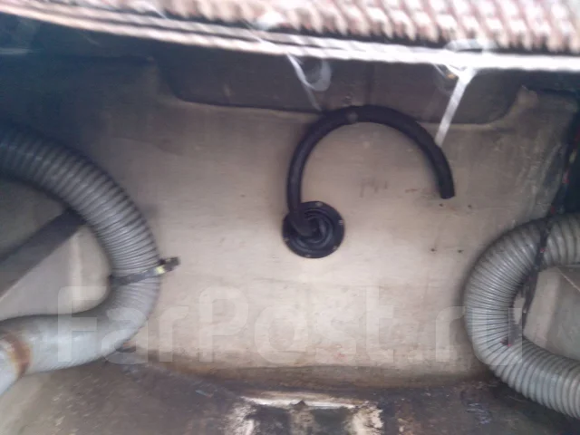 Yamaha F-24. 1998 ���, ����� 7,4��., ��������� ���������, ������ ����