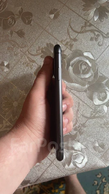 Apple iPhone 11. �/�, ������, Dual-SIM ����