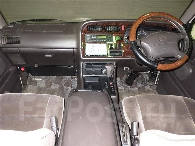 Toyota Hiace. ��������, 4wd, 3.0 (130��.�.), ������, 140����. ��, �/�, ��� ���. ��� ����� �� ������������ ����