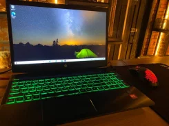 HP Pavilion Gaming 15. 15.6", 2,3����, ��� 4 ��, ���� 1 025���, WiFi: 1, Bluetooth: 1 ����