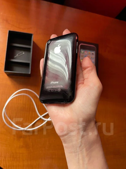 Apple iPhone 3GS. �/� ����