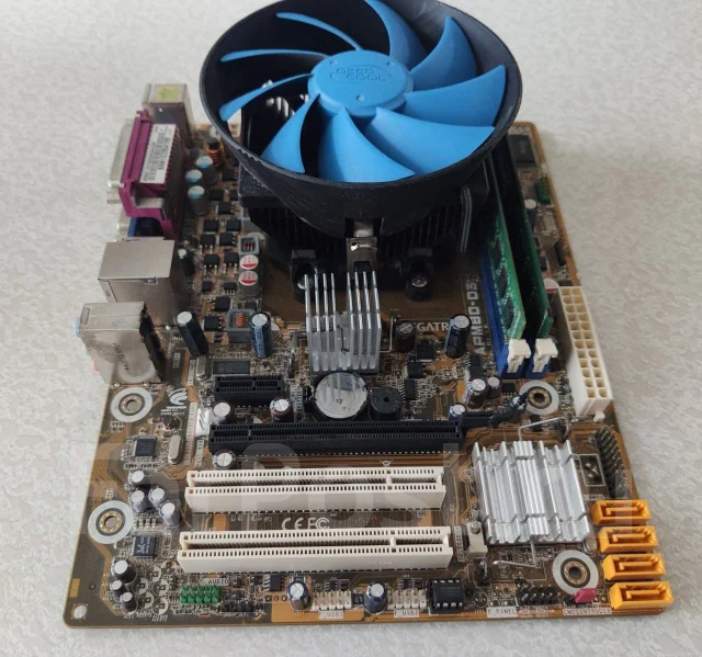 Socket AM3 ����