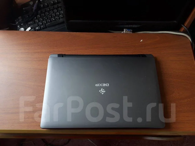DEXP Atlas H132. 15.6", 2,6����, ��� 4 ��, ���� 500���, WiFi: 1, Bluetooth: 1, ����������� �� 4��. ����