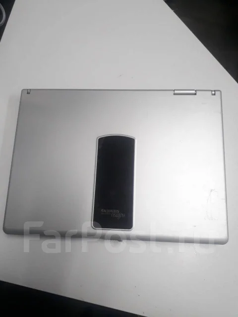 Fujitsu Amilo ����