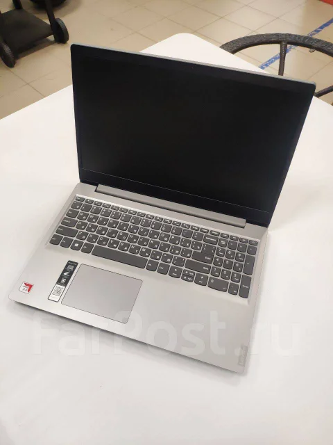 Lenovo Ideapad S145. 15.6", 2,3����, ��� 4 ��, ���� 128���, WiFi: 1, Bluetooth: 1, ����������� �� 4��. ����