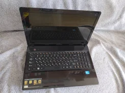 Lenovo G580. 15", 1,7����, ��� 3072 ��, ���� 300���, WiFi: 1, Bluetooth: 1, ����������� �� 5��. ����