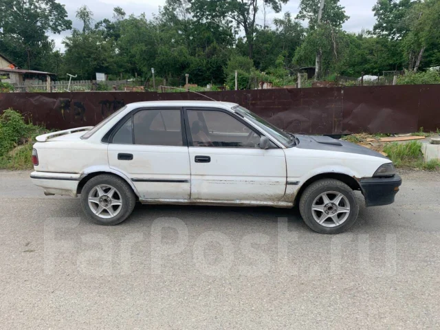 Toyota Corolla. ��������, ��������, 1.5 (94��.�.), ������, 178 000����. �� ����