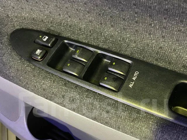 Toyota Ipsum. �������, 4wd, 2.4 (160��.�.), ������, 79 000����. ��, �/�, ��� ���. ��� ����� �� ������������ ����