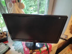 Samsung. 20" ����