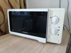Samsung. G271ER ����