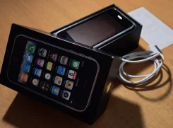 Apple iPhone 3GS. �/�, ������, 3G ����