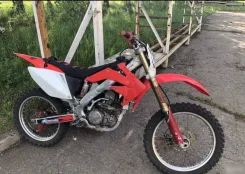 Honda CRF 250R ����