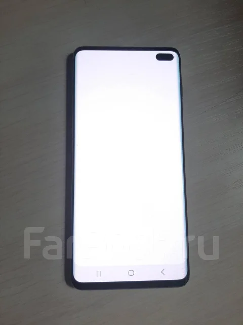Samsung Galaxy S10+. �/�, ������� ����