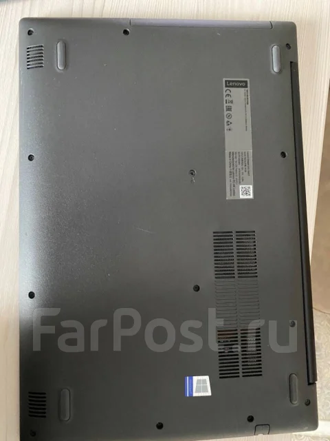 Lenovo IdeaPad 330-15AST. 15.6", 2,6����, ��� 16 ��, WiFi: 1, Bluetooth: 1 ����
