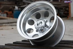 Mickey Thompson Classic III. 10.0x16", 6x139.7, ET-38, �� 110,5���. ����