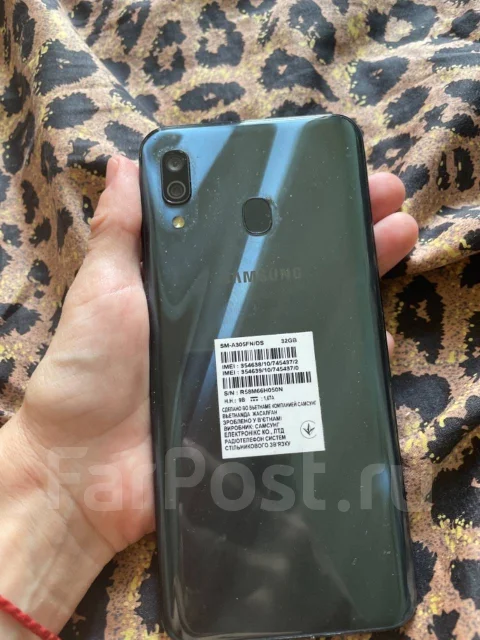 Samsung Galaxy A30. �/�, ������ ����