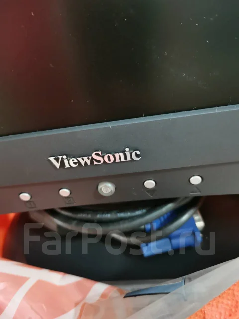 Sony. 17" ����