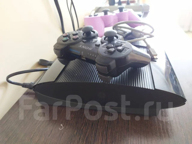 Sony PlayStation 3 Super Slim ����