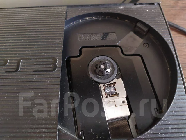 Sony PlayStation 3 Super Slim ����