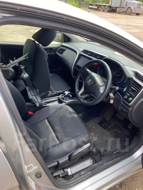 Honda Grace. GM4, LEB ����