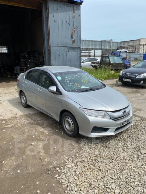 Honda Grace. GM4, LEB ����