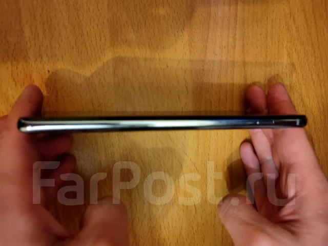 Samsung Galaxy S10+. �/� ����