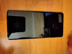 Samsung Galaxy S10+. �/� ����