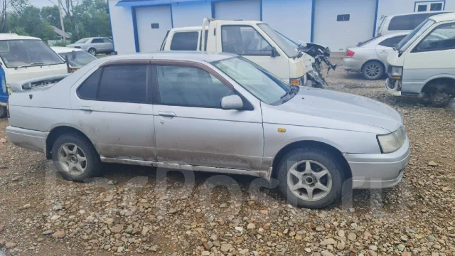 Nissan Bluebird. ENU14, SR18 ����