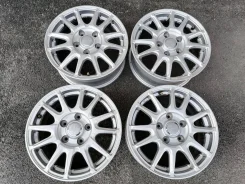 Blade. 6.0x15", 5x114.3, ET52 ����