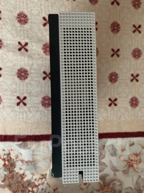 Microsoft Xbox One S ����