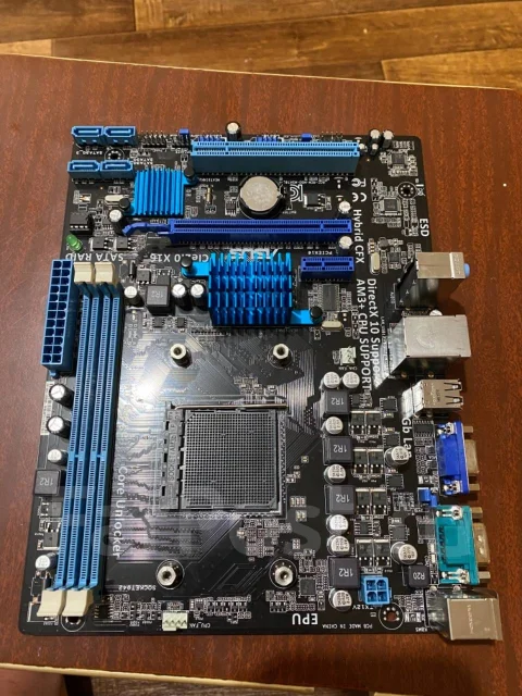 Socket AM3+ ����