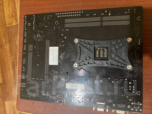 Socket AM3+ ����